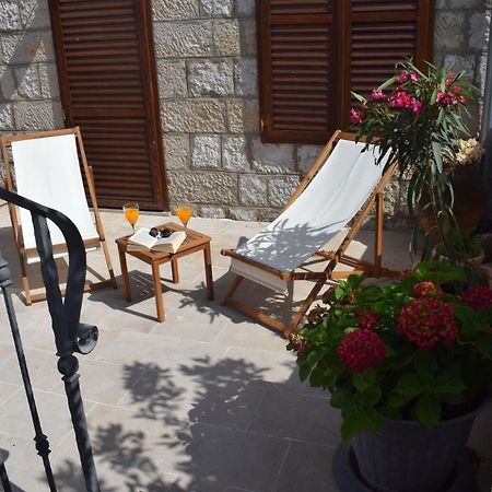 Sunset Villa קאבטאט מראה חיצוני תמונה