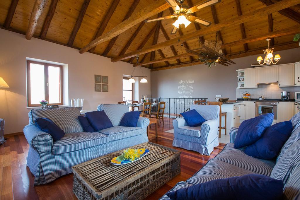 Sunset Villa קאבטאט מראה חיצוני תמונה