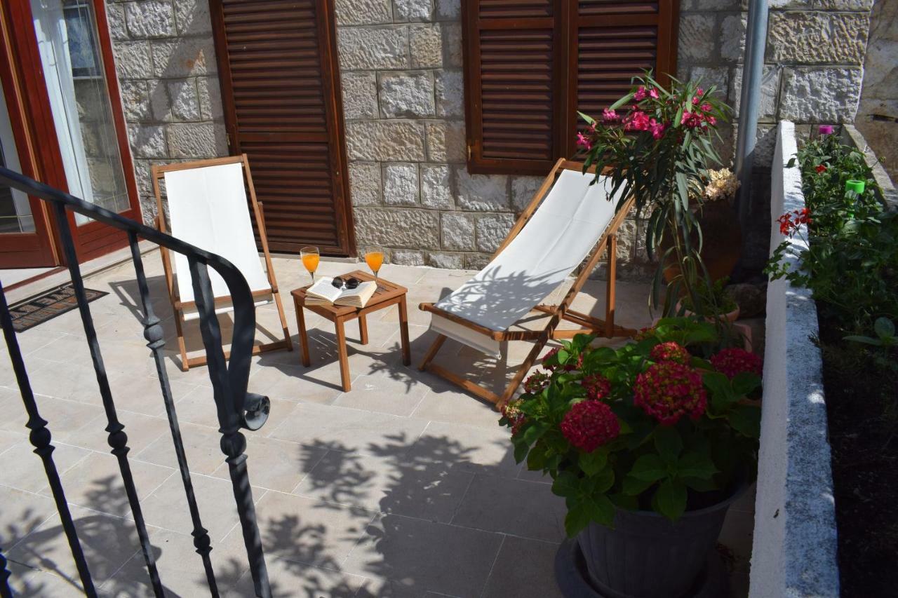 Sunset Villa קאבטאט מראה חיצוני תמונה