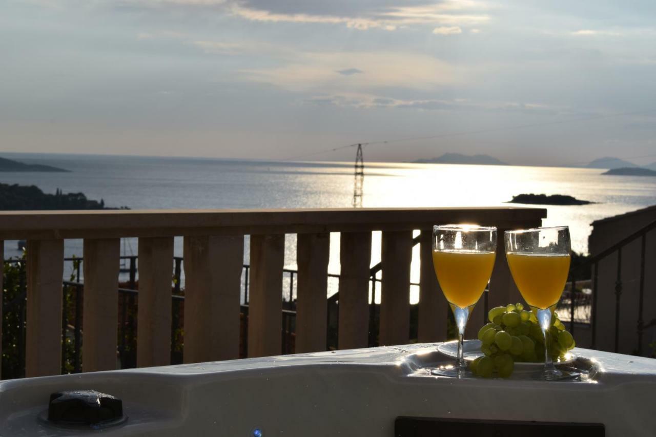 Sunset Villa קאבטאט מראה חיצוני תמונה